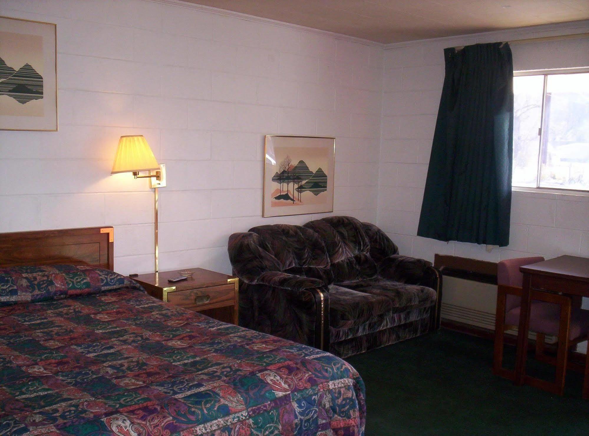 Budget Motel Rockwood エクステリア 写真